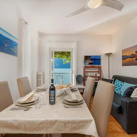 Apartment Casa Pergola Varenna