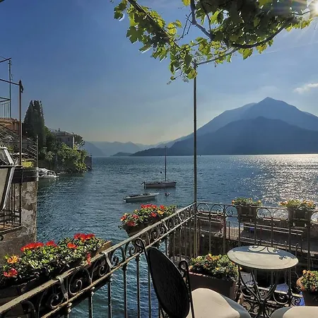 Apartment Casa Pergola Varenna
